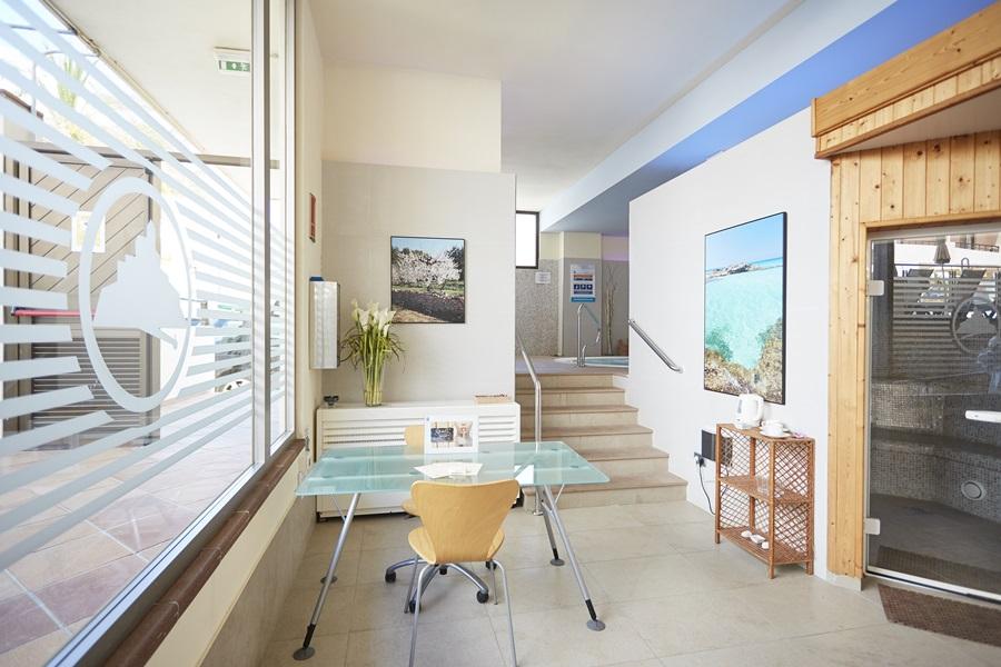 Invisa Hotel La Cala (Adults Only) Санта-Эулалия-дель-Рио Экстерьер фото